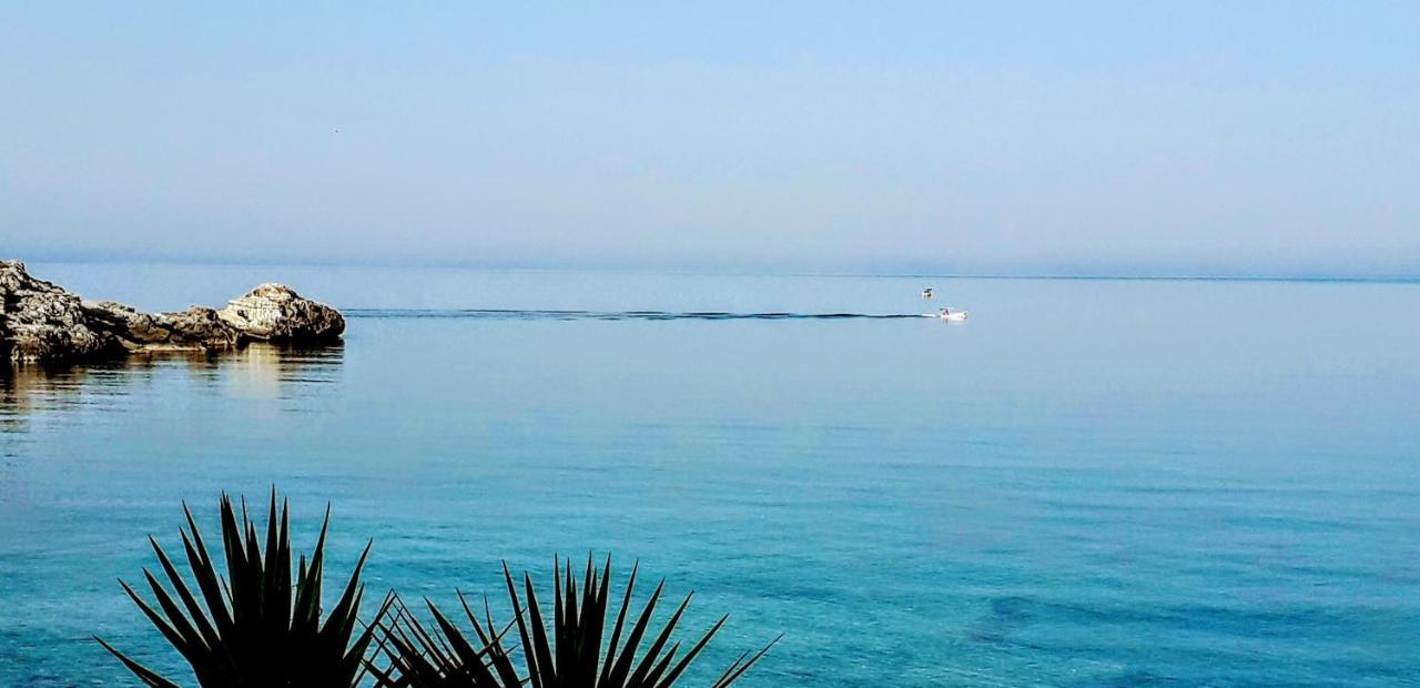 Villa Pefnos อายิโอสนิโกลาโอส ภายนอก รูปภาพ
